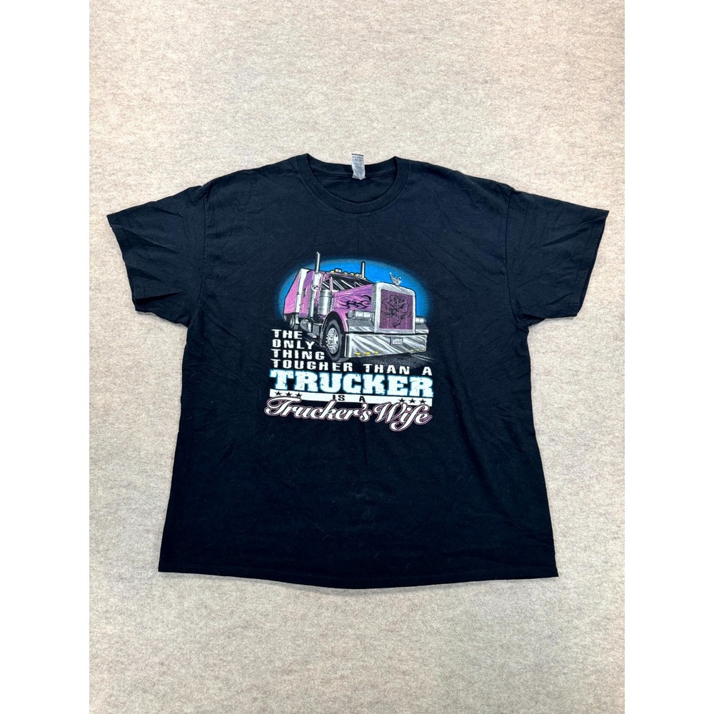 Gildan Truckers Wife T Shirt Mens XL Black Graphic Short Sleeve Crew Neck Casual
